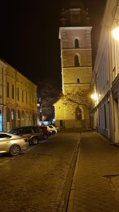 Komfortowy Apartament W Centrum Nowego Sacza Nowy Sacz Luaran gambar