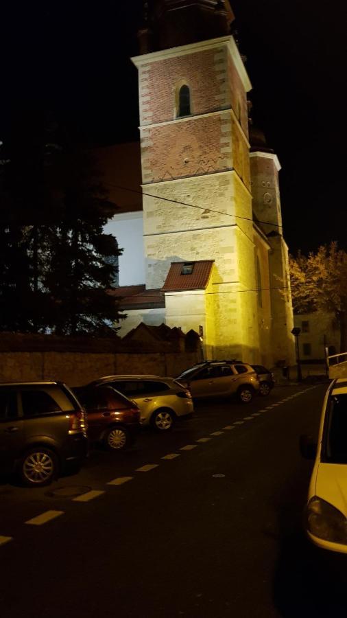 Komfortowy Apartament W Centrum Nowego Sacza Nowy Sacz Luaran gambar